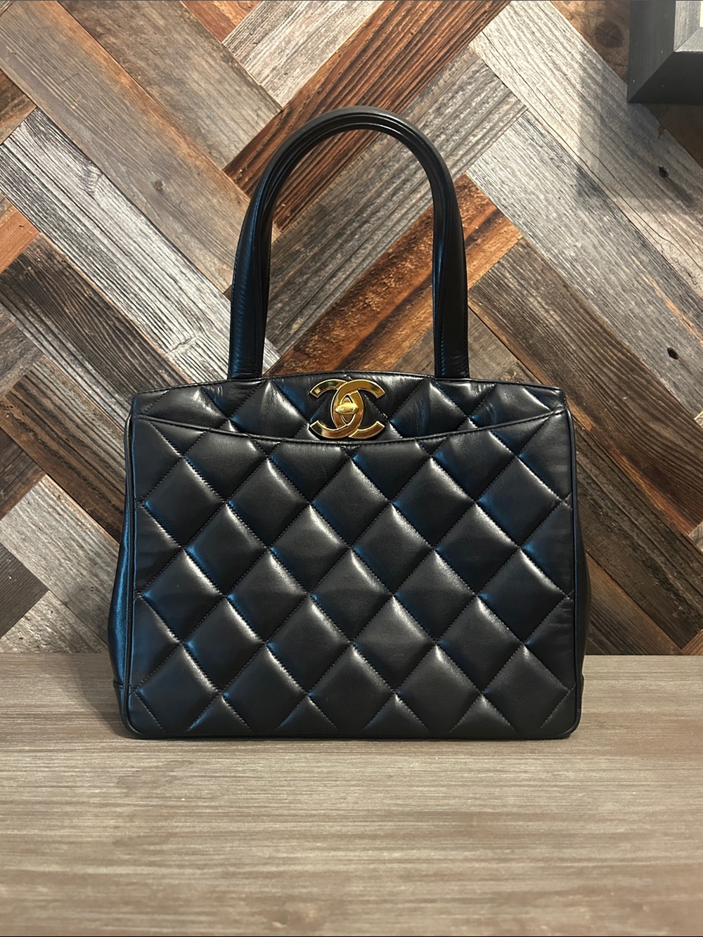 Vintage Chanel Lambskin Leather Turnlock Tote🎁